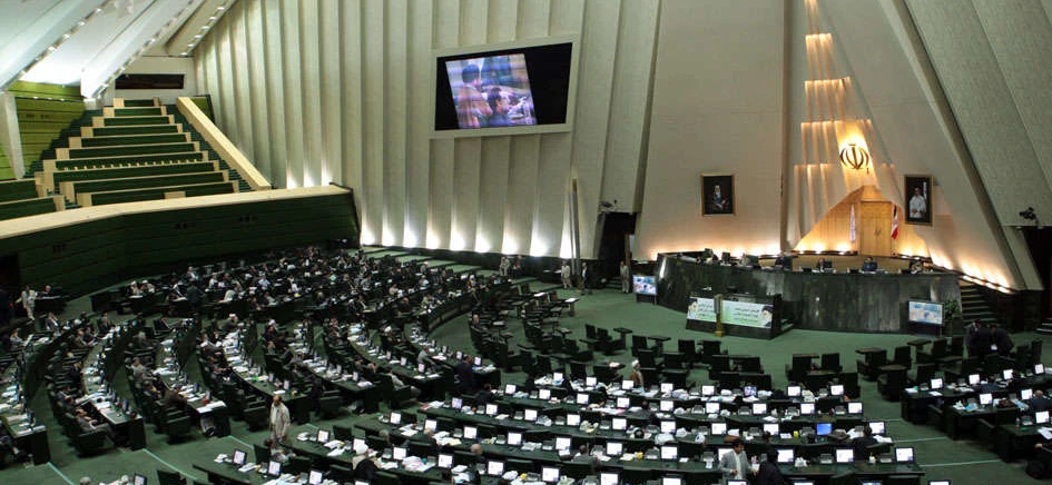 مجلس برای اجرای سیاست های رهبری در حوزه علم و فناوری بسترسازی تقنینی کند