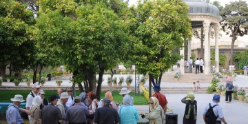 آمارهای نقش گردشگری در توسعه اقتصاد جهانی خیره‌کننده است/گردشگری در ایران مظلوم است