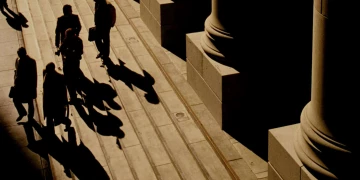 اقتصاد غیر رسمی فرصت یا تهدید